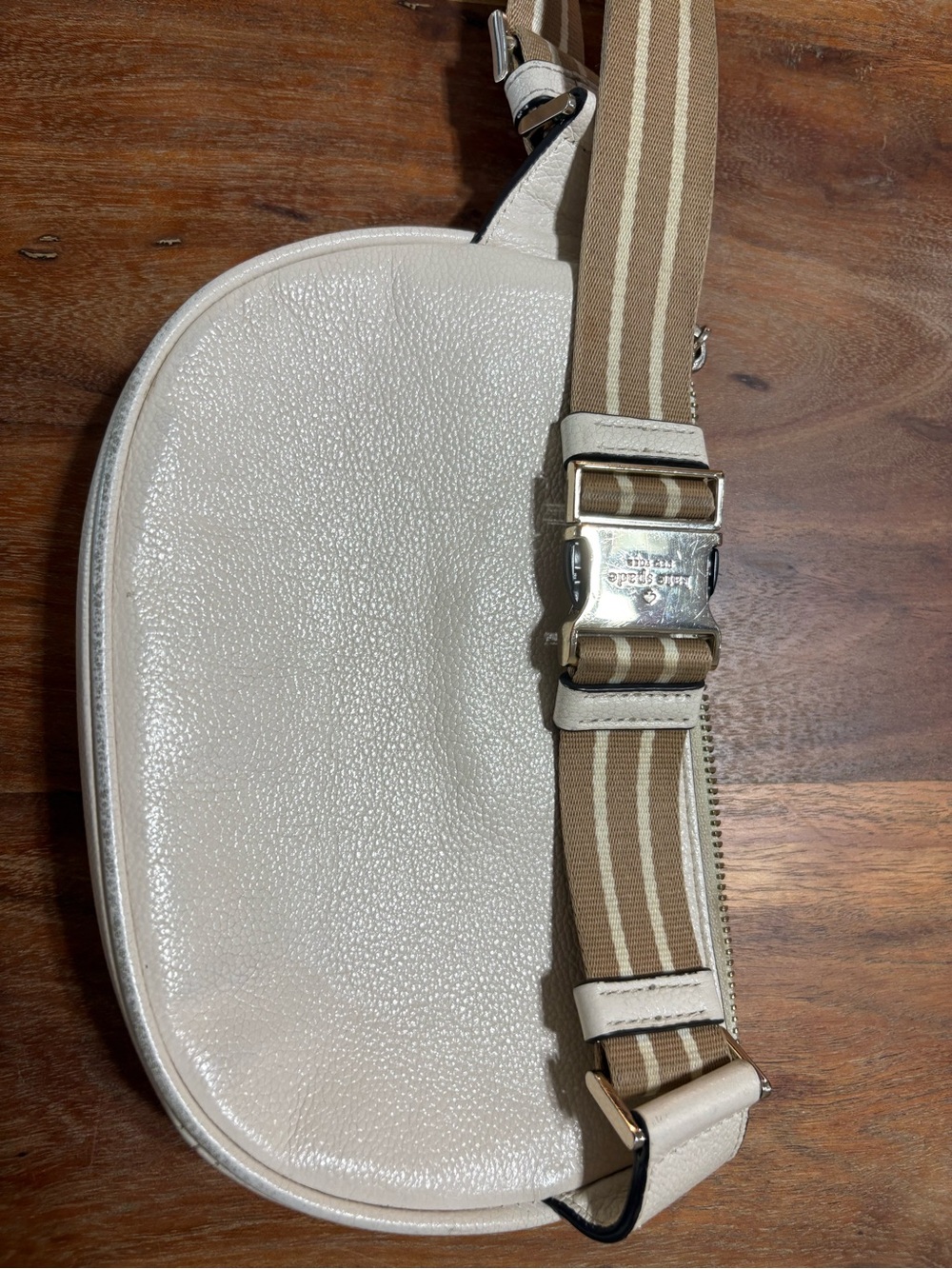 kate spade Cream Pebbled Leather Crossbody Bag with Gold Logo - Picture 3 of 6